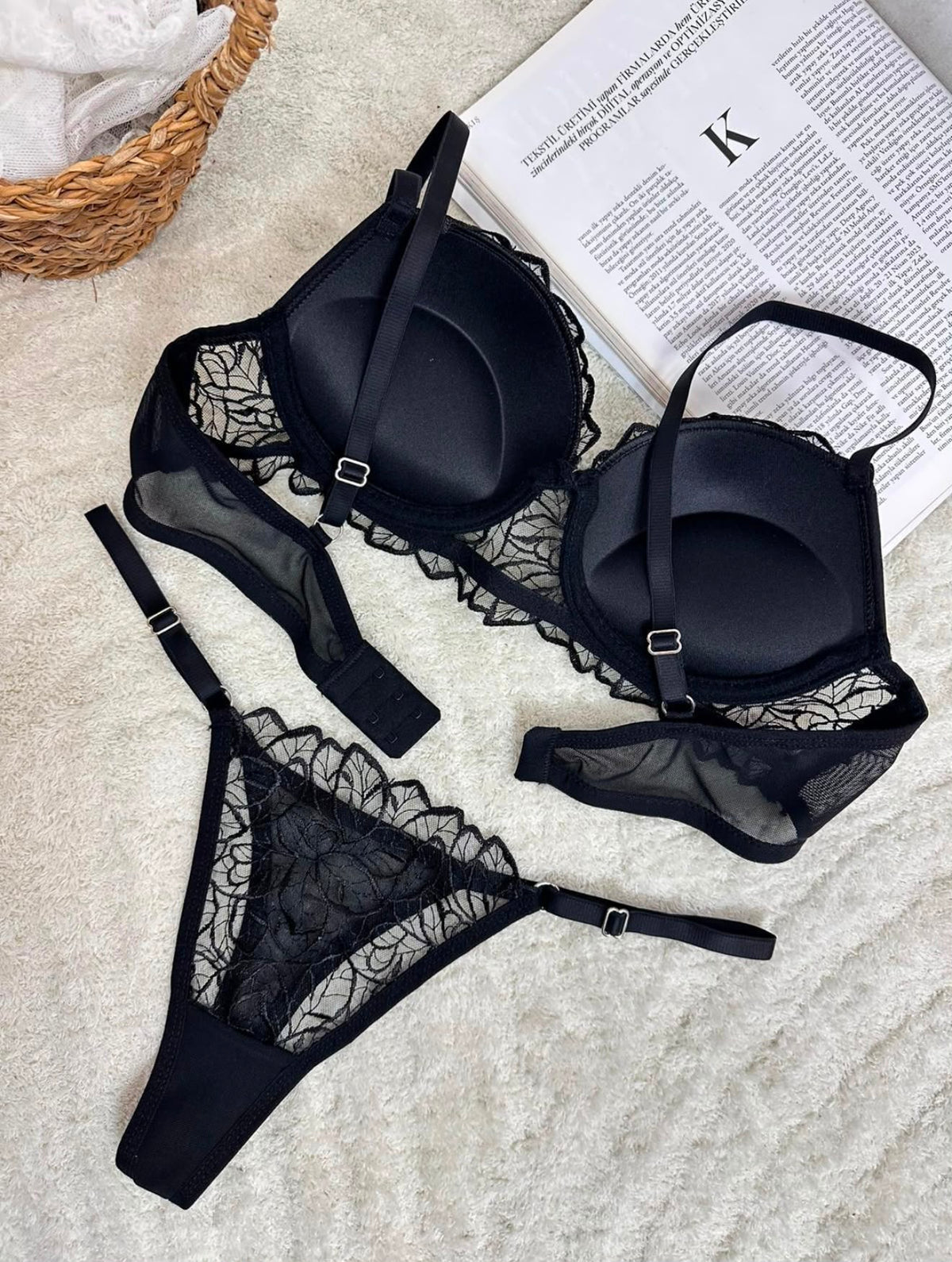 Noirelle Lace Set