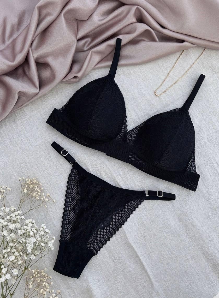 Noir Vivienne Lace Set